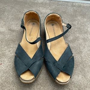 El Naturalista Women's Peep Toe Black Mary Jane Sandals